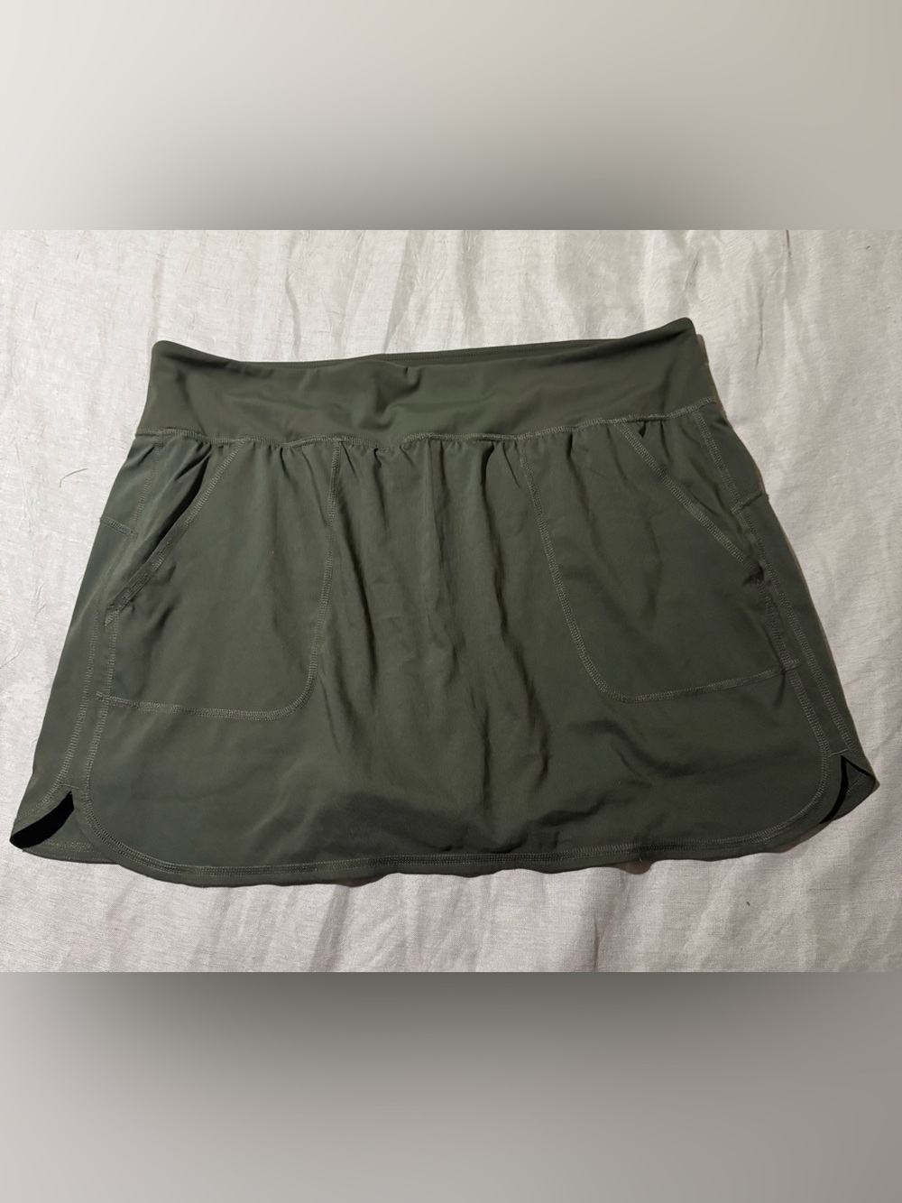 zuda Olive Green Athletic Skort with Front Pockets